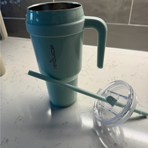 Reduce Mint Green Insulated Tumbler with Handle  40 oz - dishwasher safe- - Picture 3 of 6